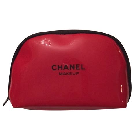 trousse chanel maquillage